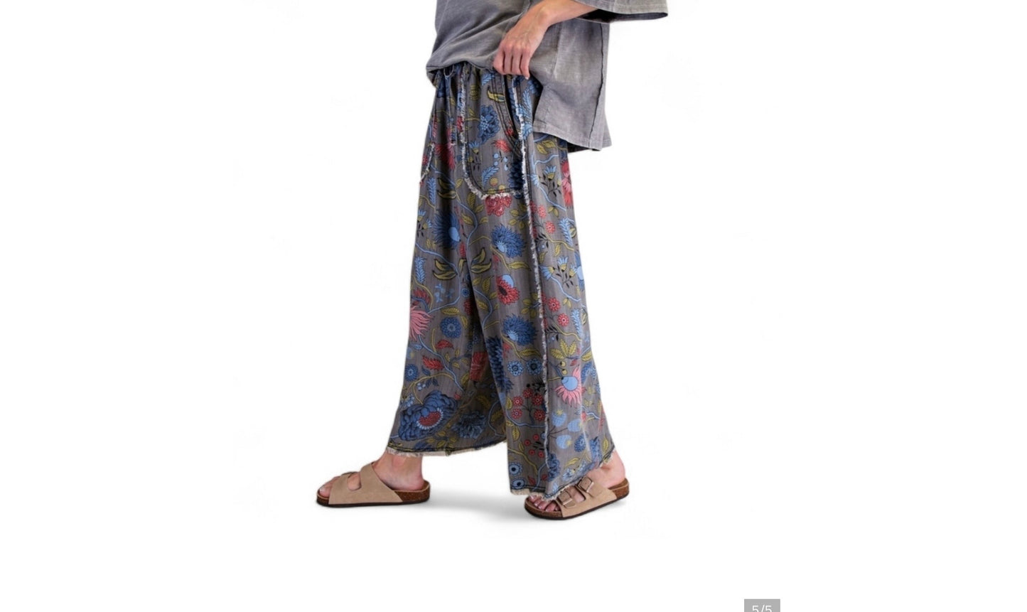 Easel An Anthropologie Brand Dark Denim Wide Leg Floral Pants